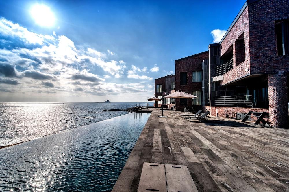 Zen Hideaway@Jeju Hotel Seogwipo Exterior photo